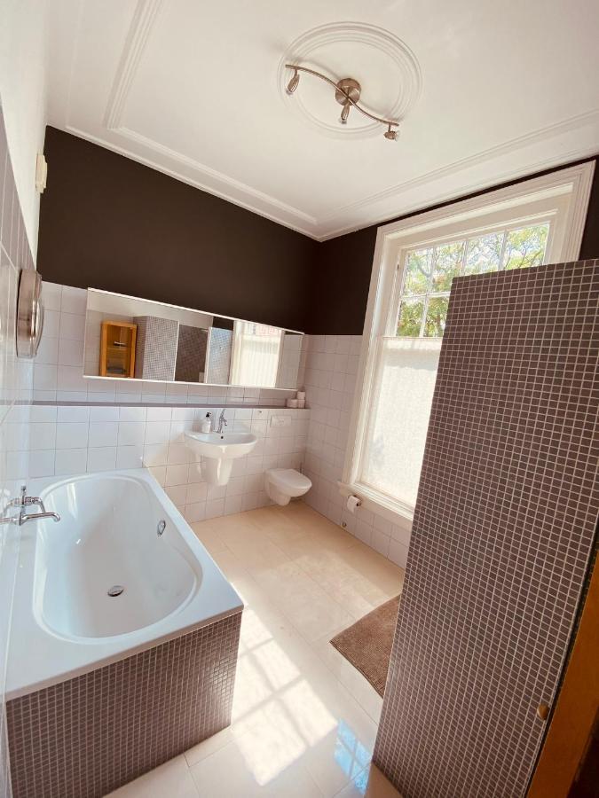 آيندهوفن Juliana Boutique Guestrooms المظهر الخارجي الصورة
