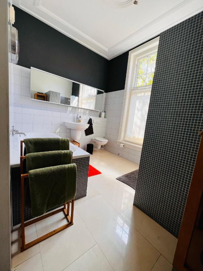 آيندهوفن Juliana Boutique Guestrooms المظهر الخارجي الصورة